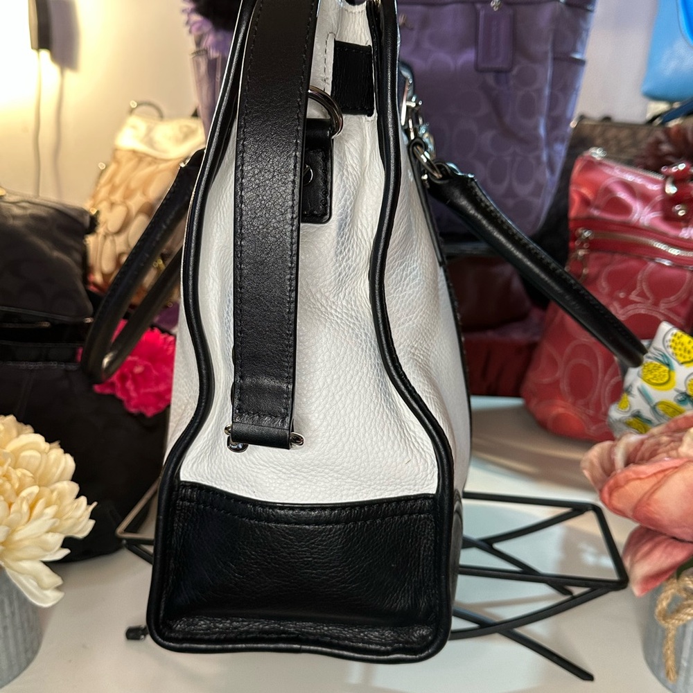 Michael Kors Black and White Leopard Print Tote - Picture 6 of 9